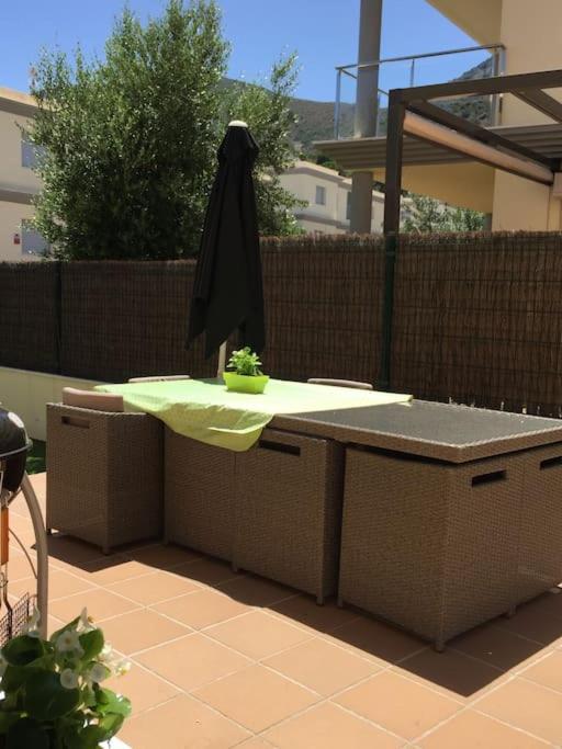 Residence Avec Piscine Face A La Mer, 1Ere Ligne リャンサ エクステリア 写真